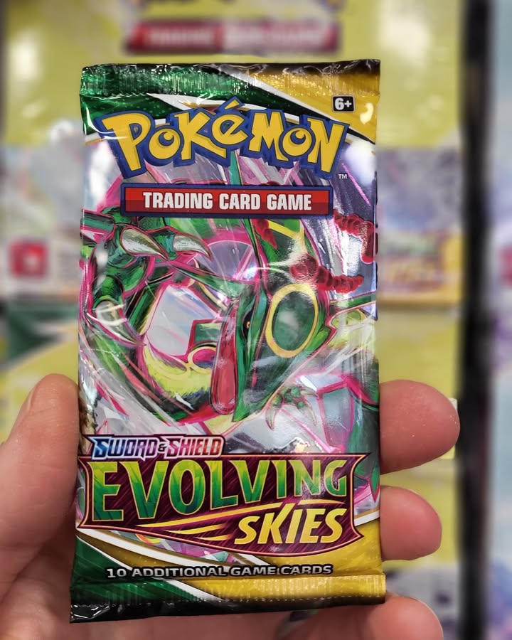 Pokémon Evolving Skies back in stock