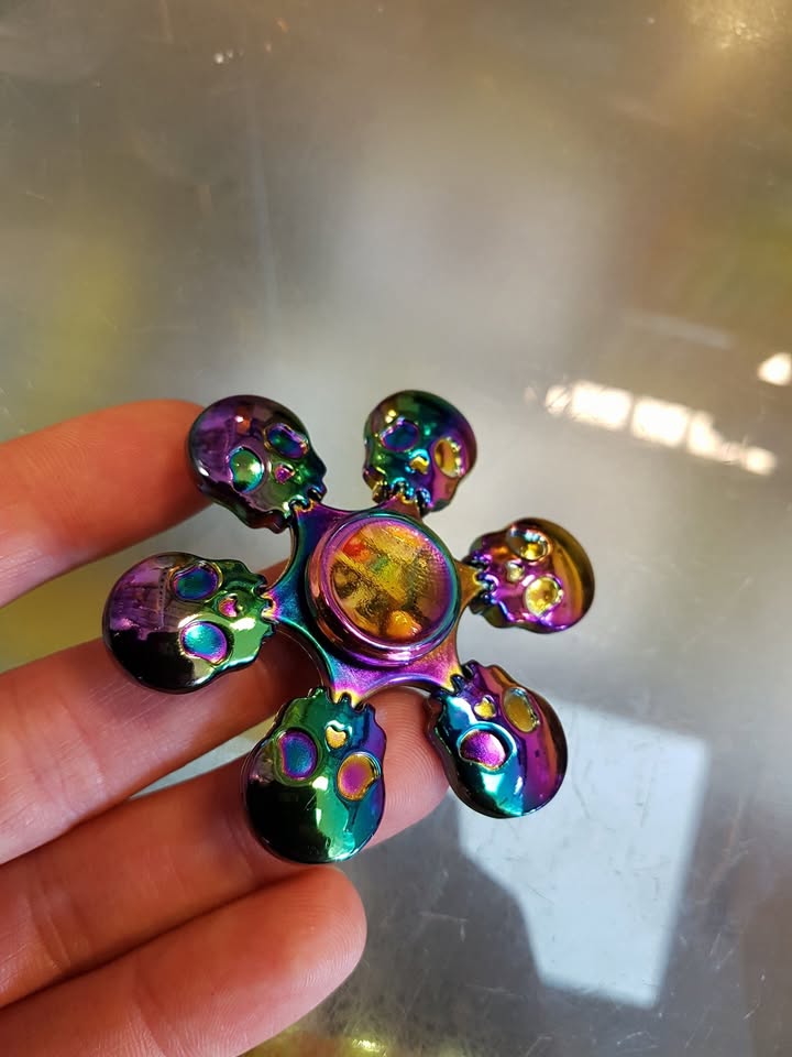 New fidget spinners in stock