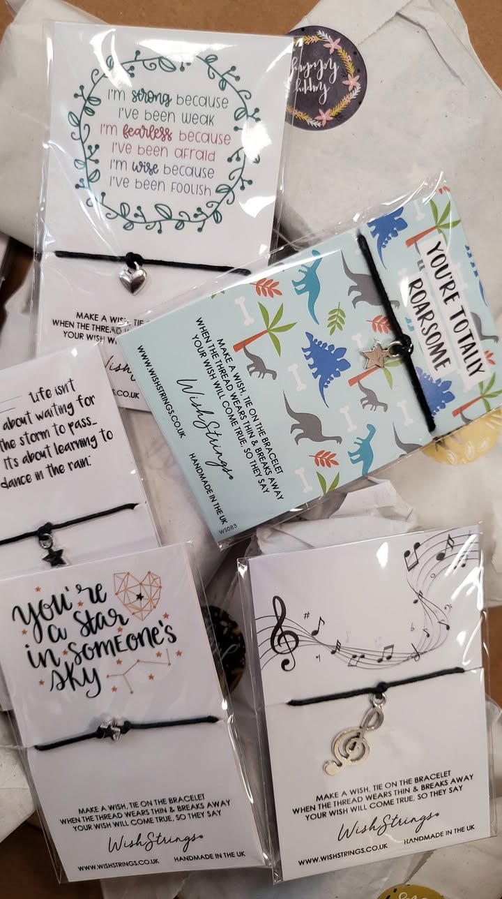 Wish strings: tiny gifts for inside cards