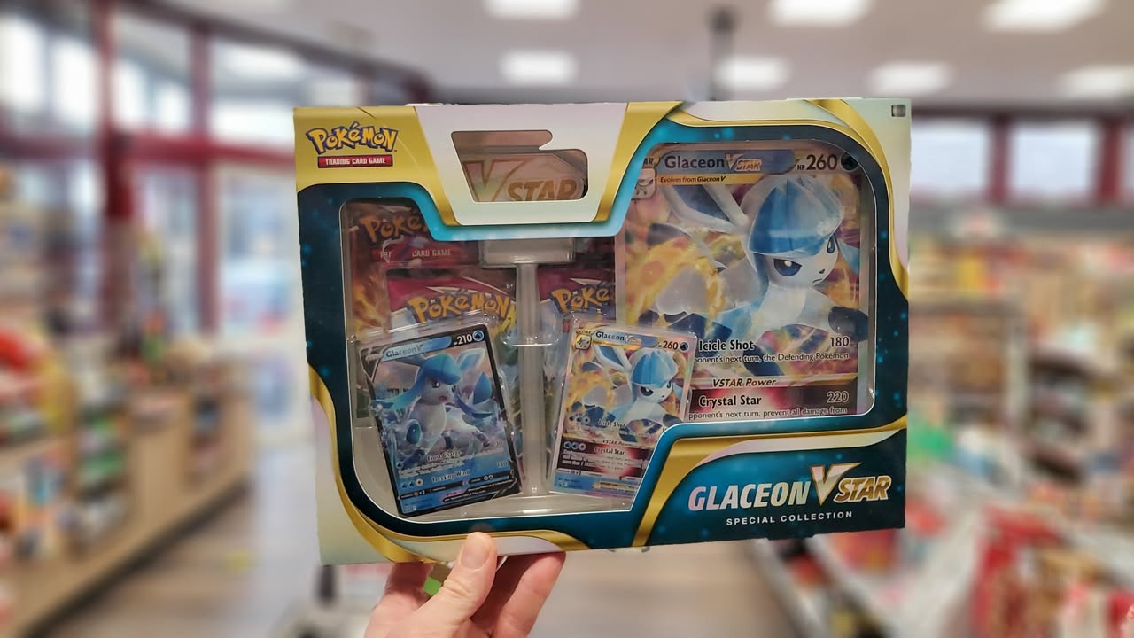 New Pokémon Glaceon V Star boxes in stock