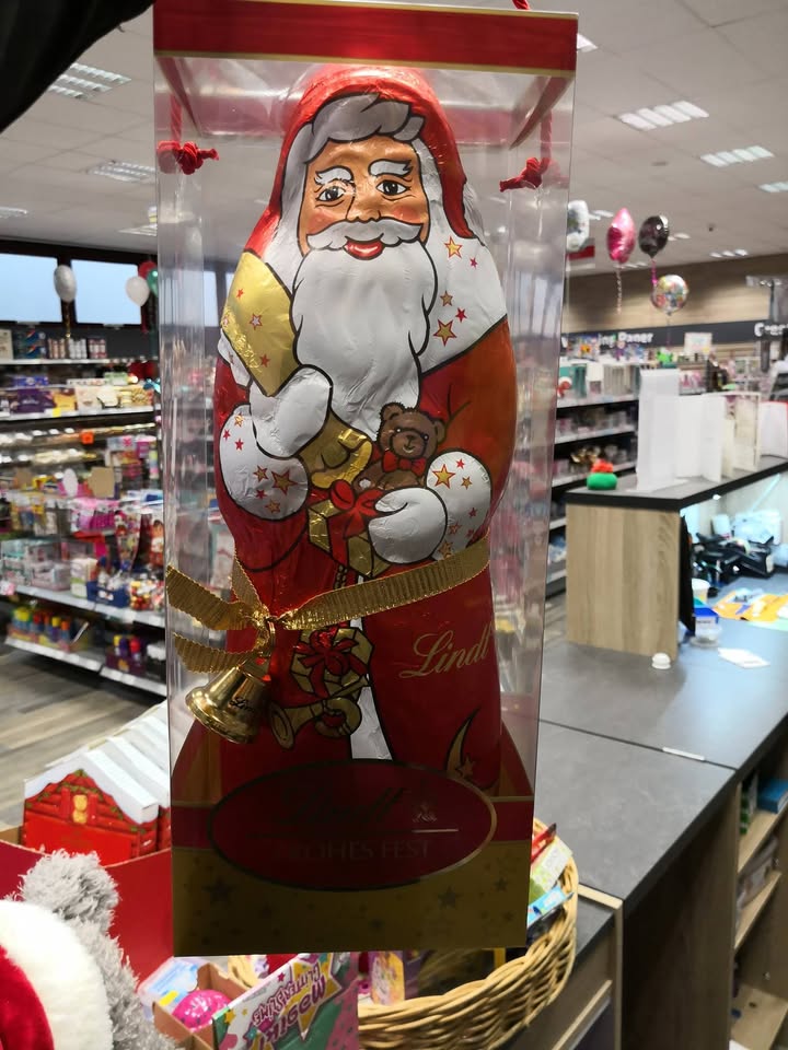 Christmas is here at Sweets 'n' Things