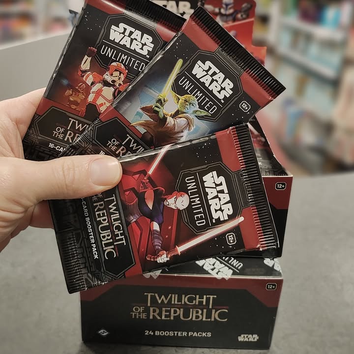 Star Wars Twilight of the Republic TCG in stock