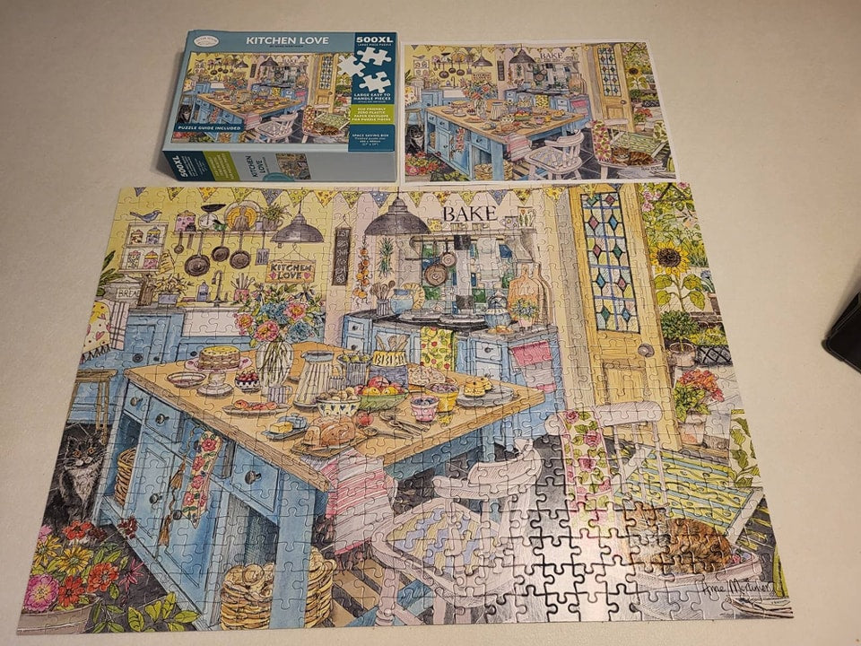 New Year Party Supplies & Beautiful 500XL Puzzles