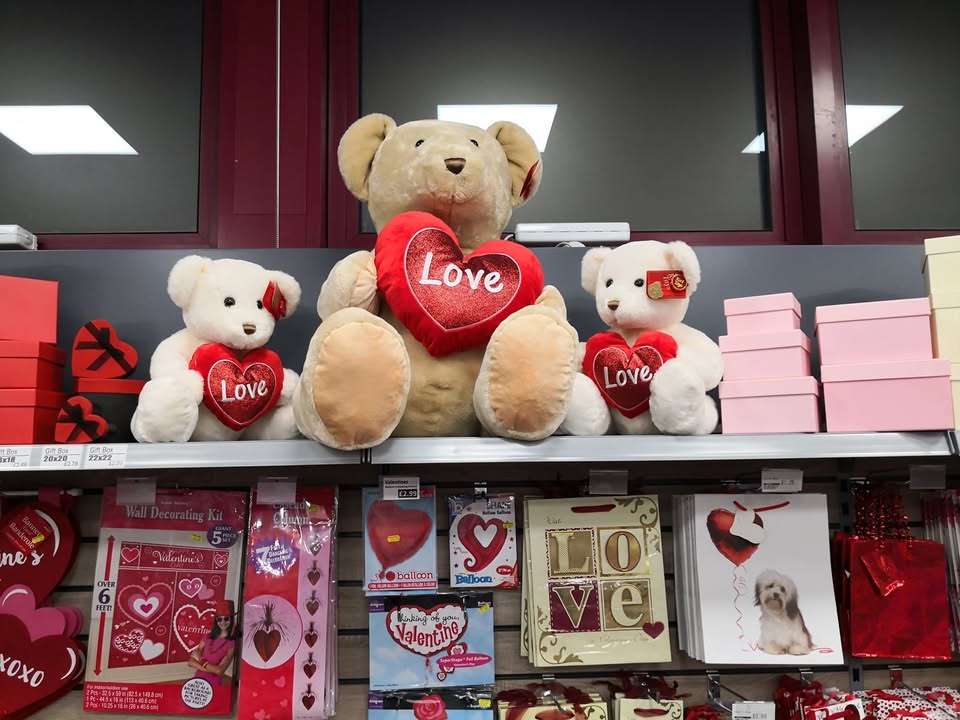 Valentine's Day gifts are here in store