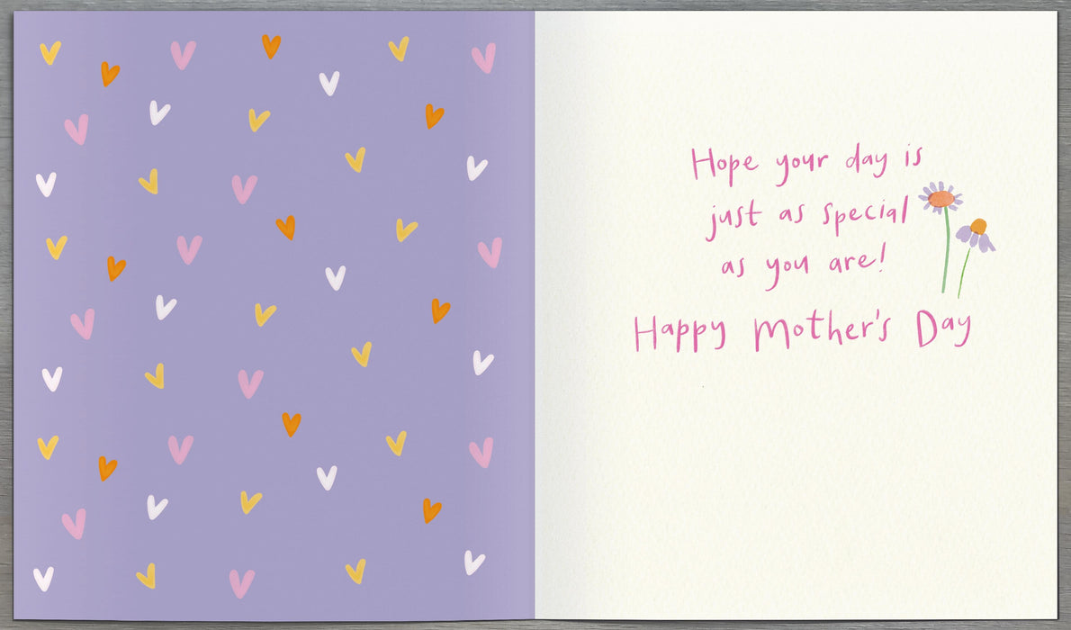 Carlton Mother's Day Card for Mummy, Cute Design, 762442
