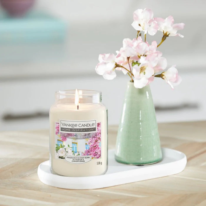 Yankee City Blooms Glass Jar Candle 538g