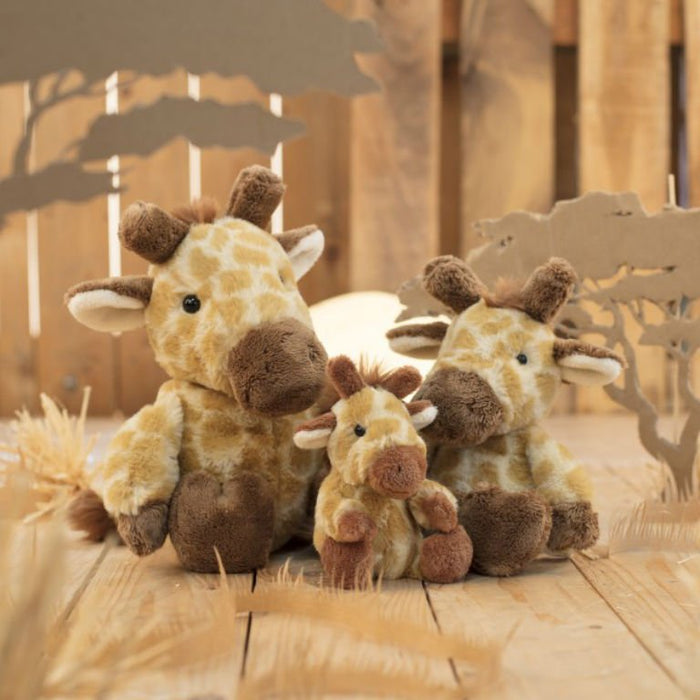 Emmy the Giraffe - Sweets 'n' Things